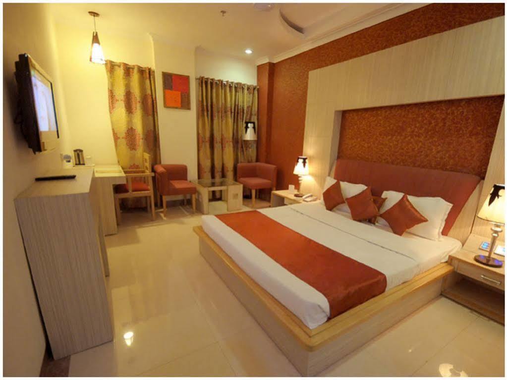 Hotel Rajshree & Spa Chandīgarh Eksteriør bilde